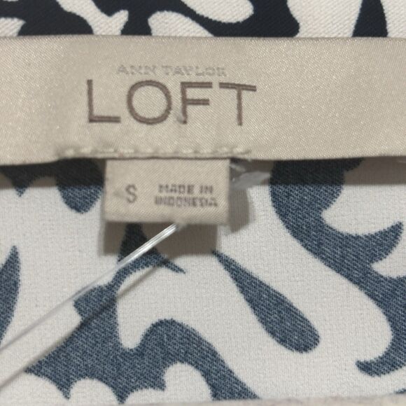 Loft Mosaic Shirt Dress Sz Small Blue Floral Long Sleeve 4-Button (no belt) - Picture 9 of 10